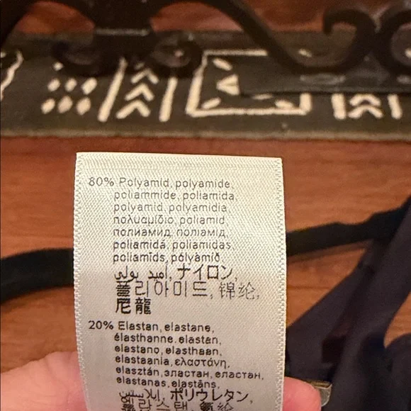 Gorgeous “WOLFORD” Bathing Suit with wire rim bra - Picture 5 of 8